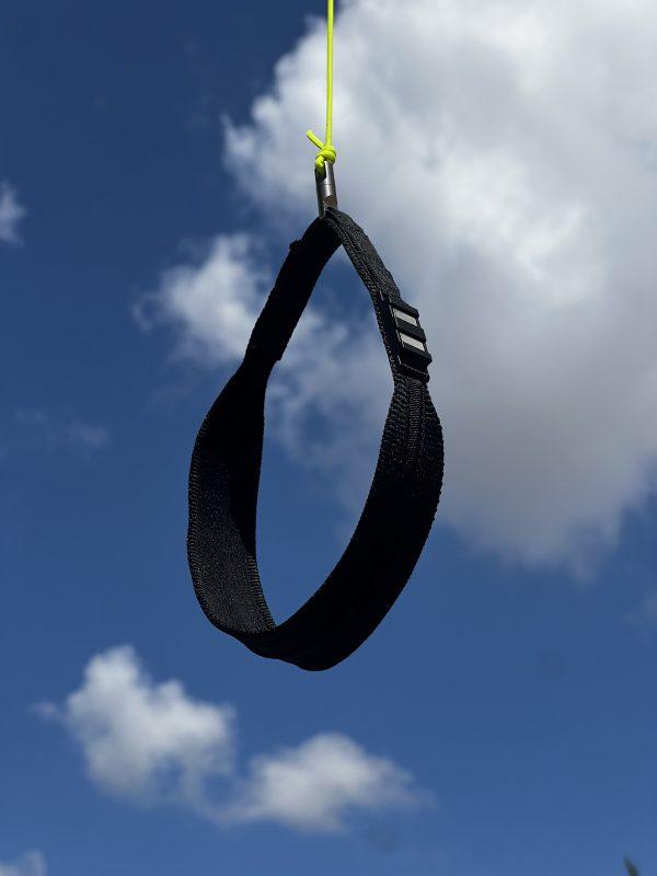 50029 :: FREE FLYING BRAKE HANDLE BLACK VARIABLE WIDTH WEBBING INCLUDING 1238F MAGNET - Image 2